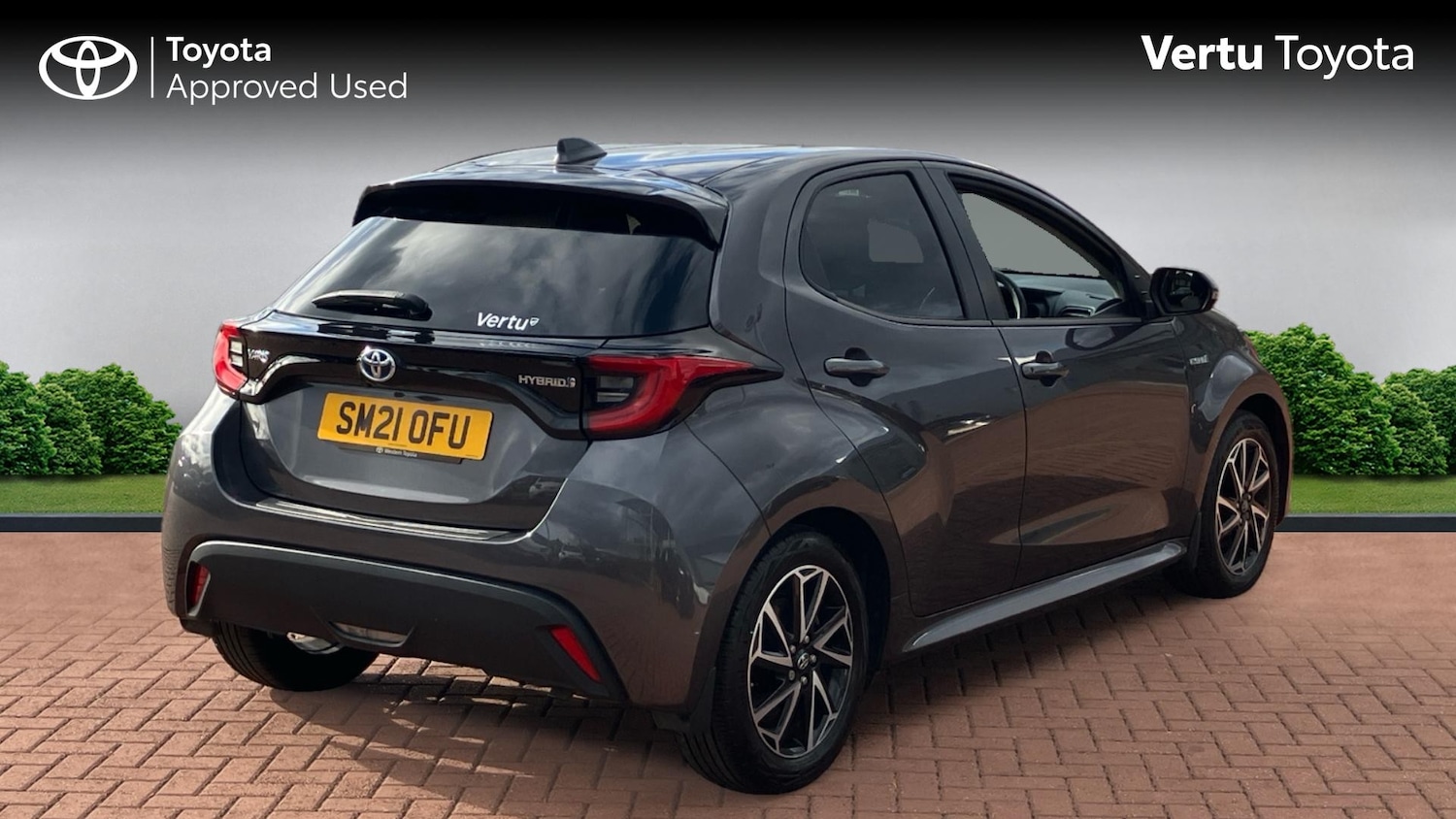 Used Toyota Yaris 2021 for sale - 76402352: Photo 2