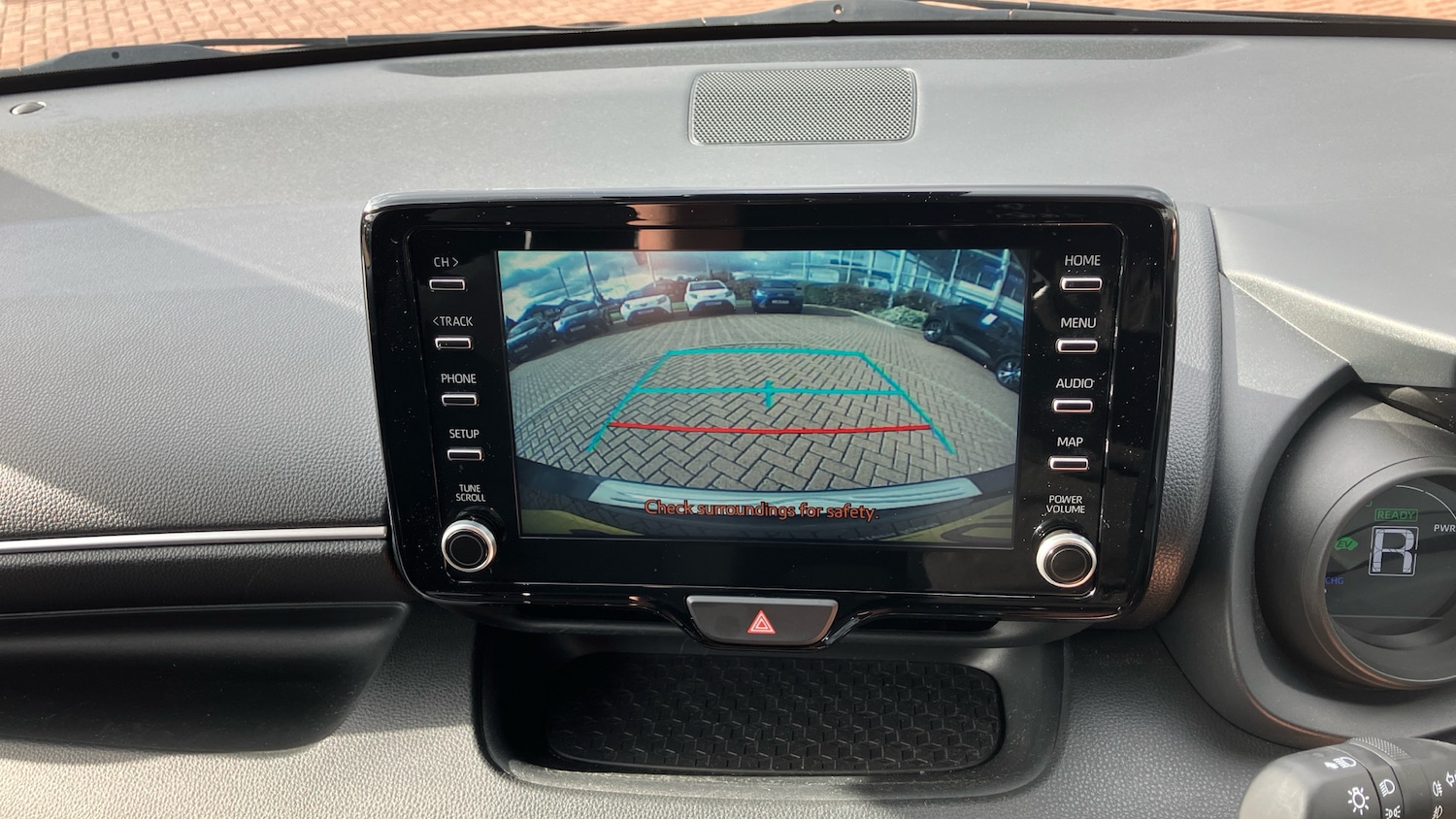 Used Toyota Yaris 2021 for sale - 76402352: Photo 27