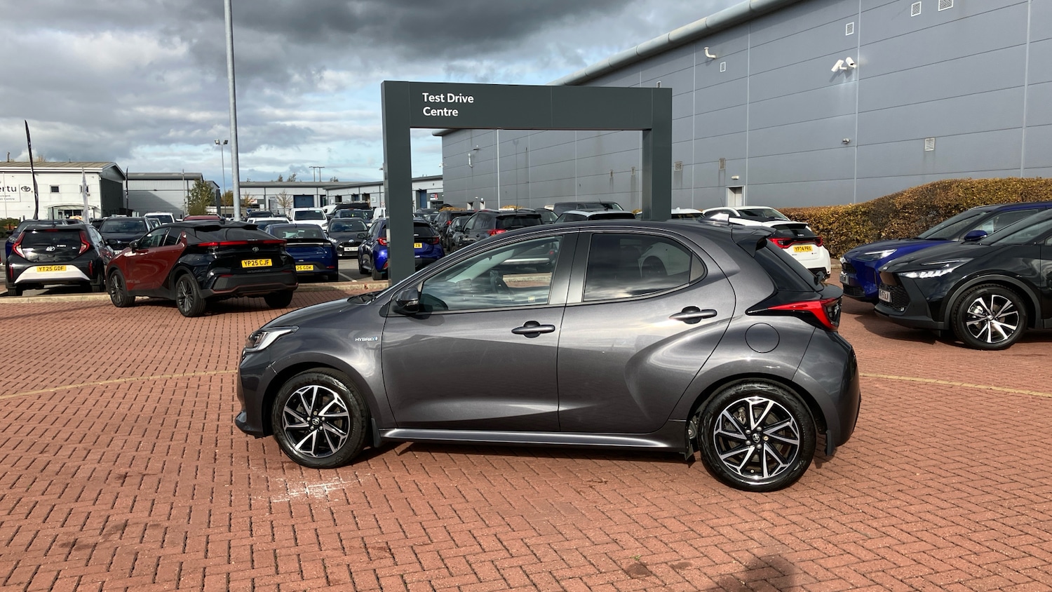 Used Toyota Yaris 2021 for sale - 76402352: Photo 29