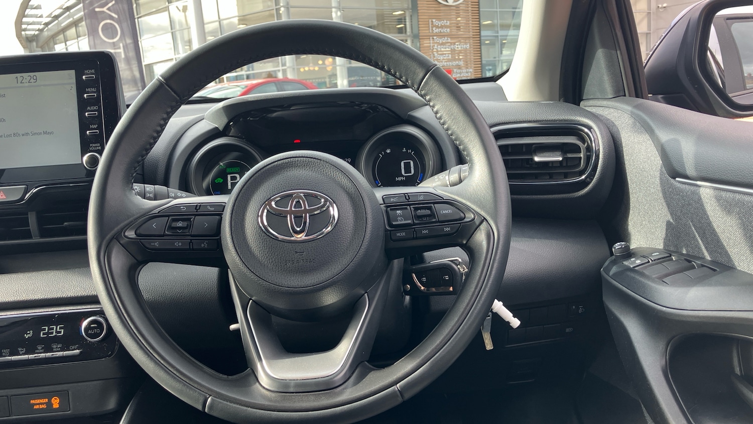 Used Toyota Yaris 2021 for sale - 76402352: Photo 8