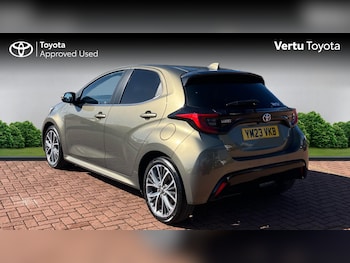 Used Toyota Yaris 2023 for sale - 77921178: Photo