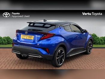 Used Toyota C-HR 2023 for sale - 77678623: Photo
