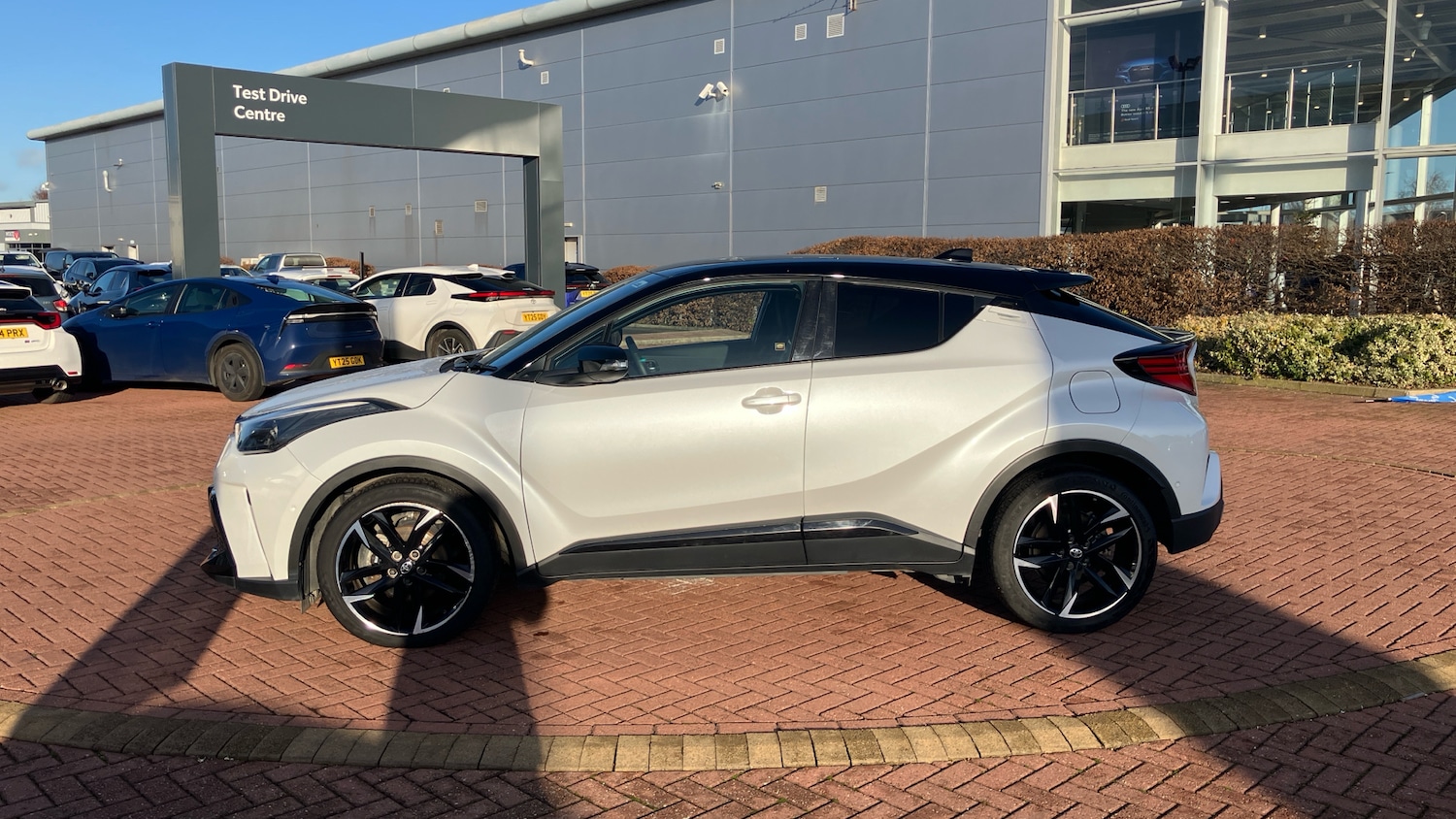 Used Toyota C-HR 2022 for sale - 77112864: Photo 17
