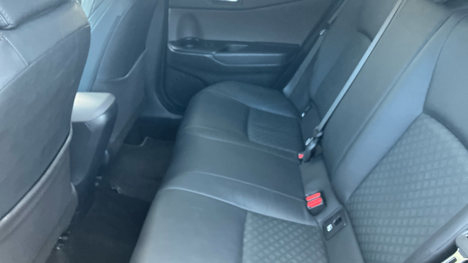 Used Toyota C-HR 2023 for sale - 76382551: Photo 13