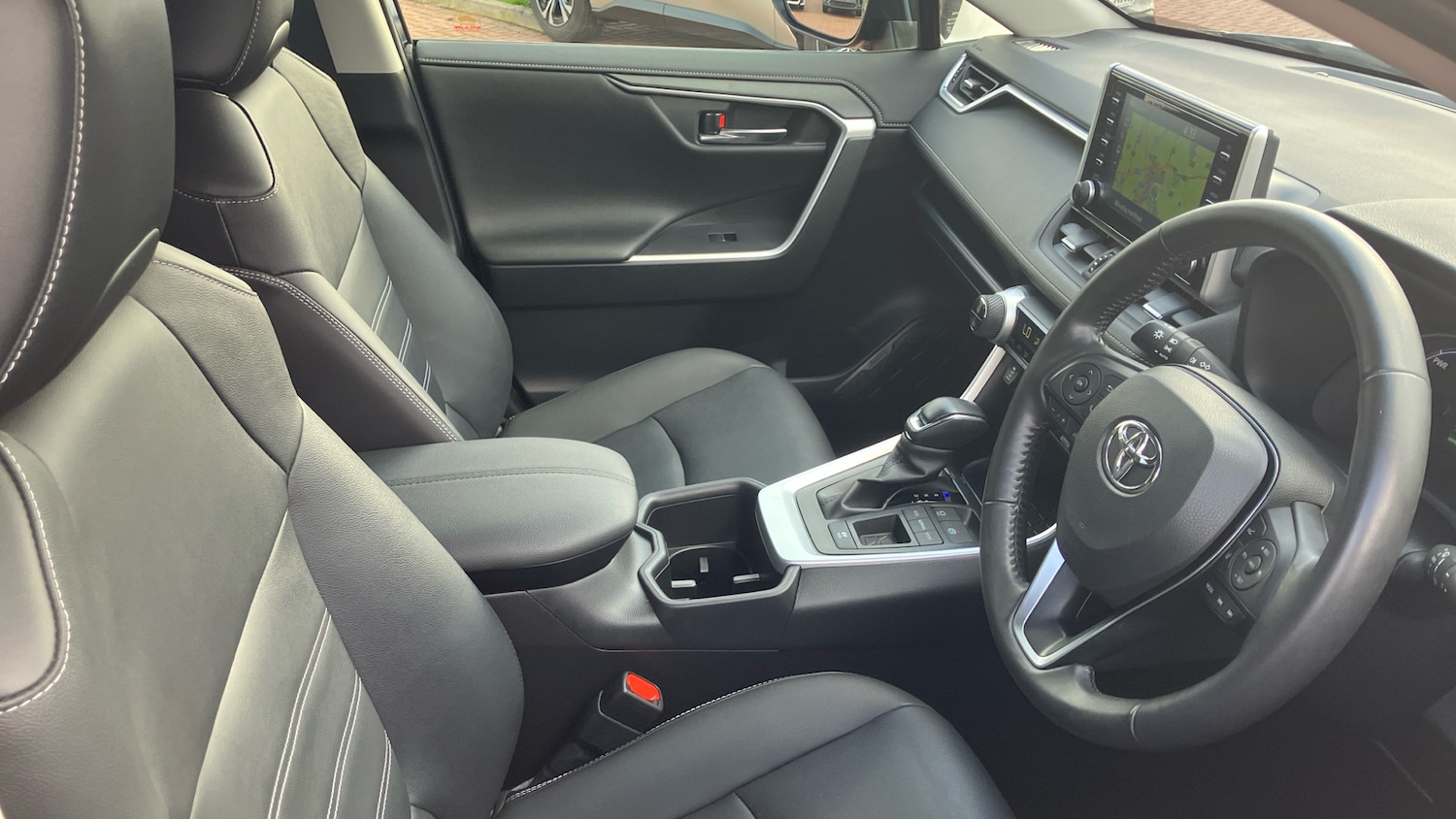 Used Toyota RAV4 2022 for sale - 76127938: Photo 11