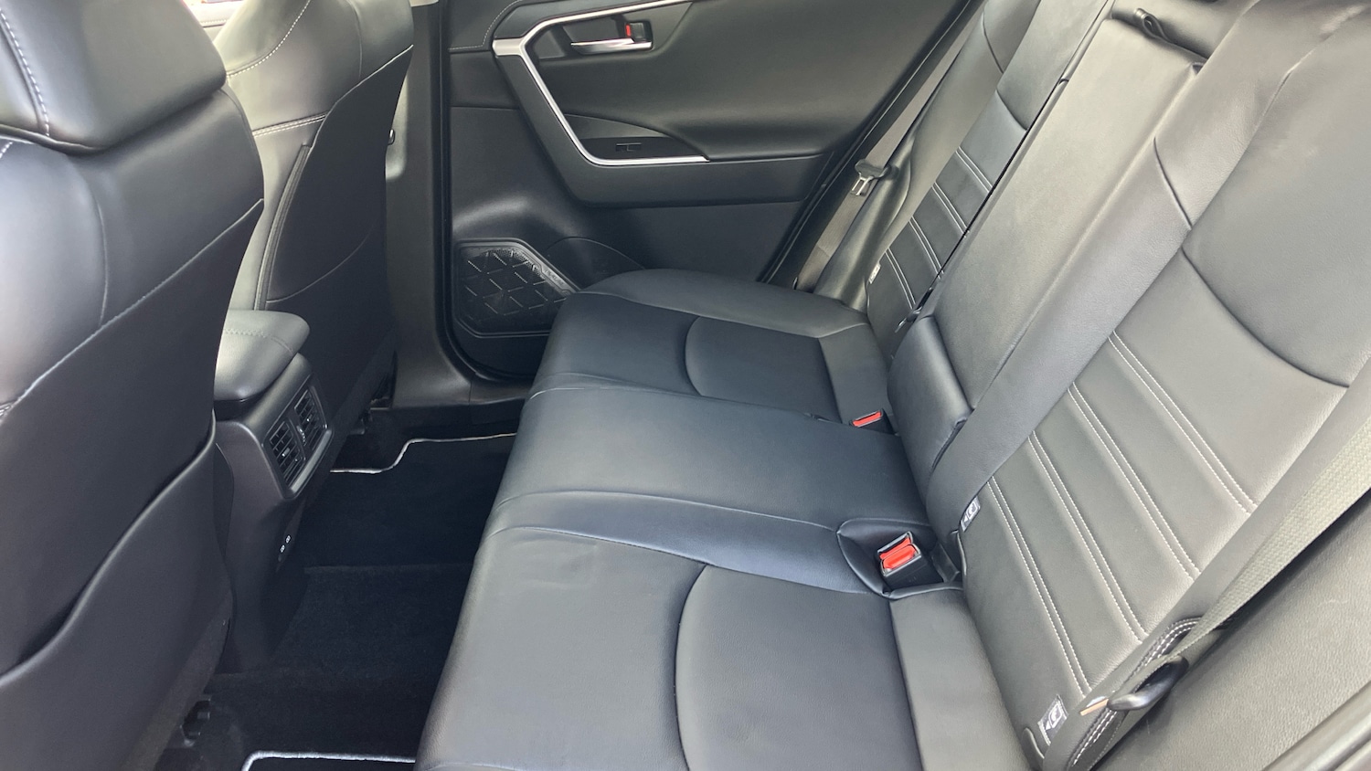 Used Toyota RAV4 2022 for sale - 76127938: Photo 13