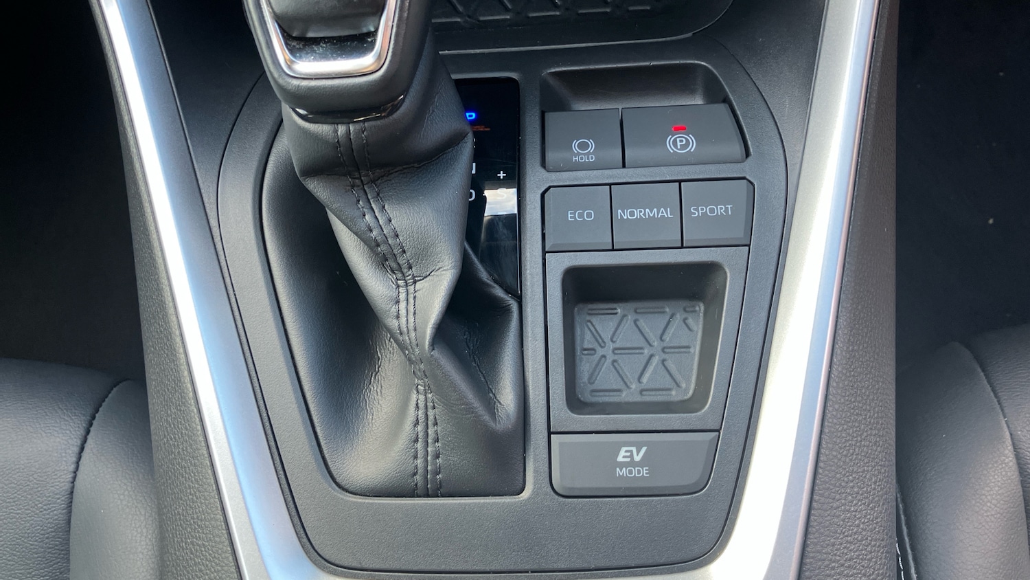 Used Toyota RAV4 2022 for sale - 76127938: Photo 35