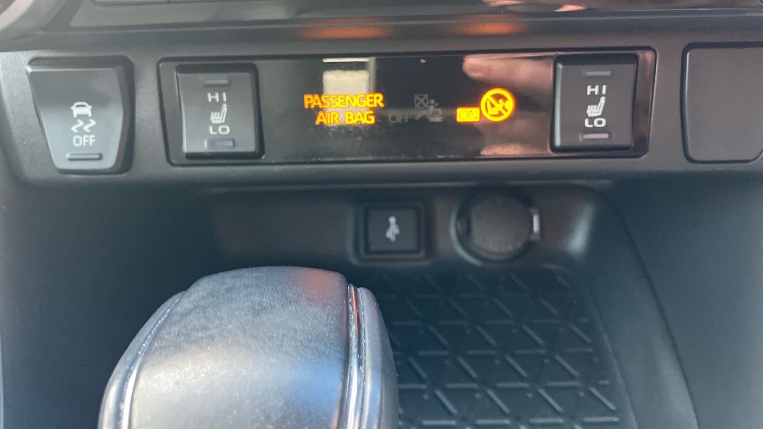 Used Toyota RAV4 2022 for sale - 76127938: Photo 36