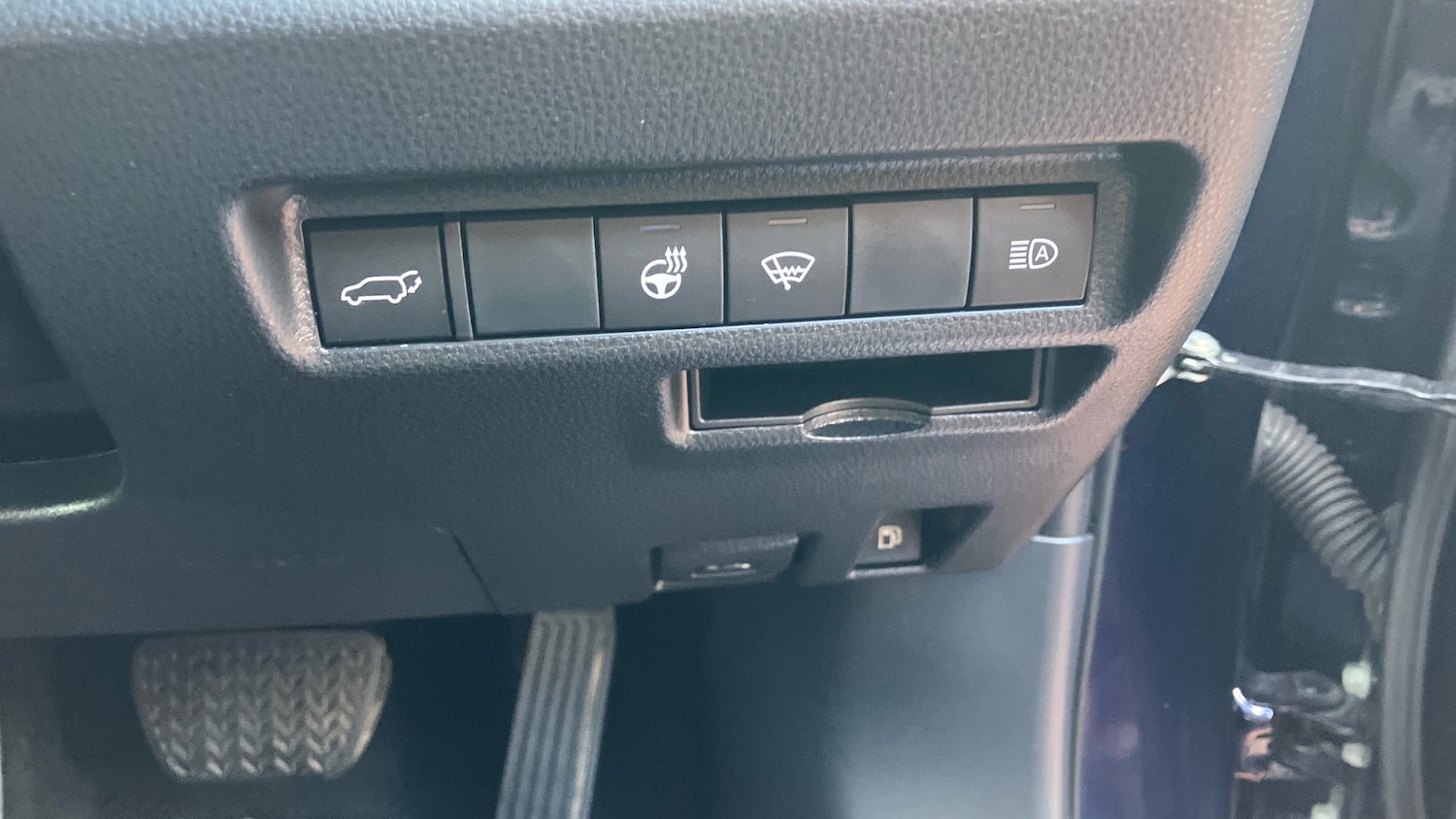 Used Toyota RAV4 2022 for sale - 76127938: Photo 41