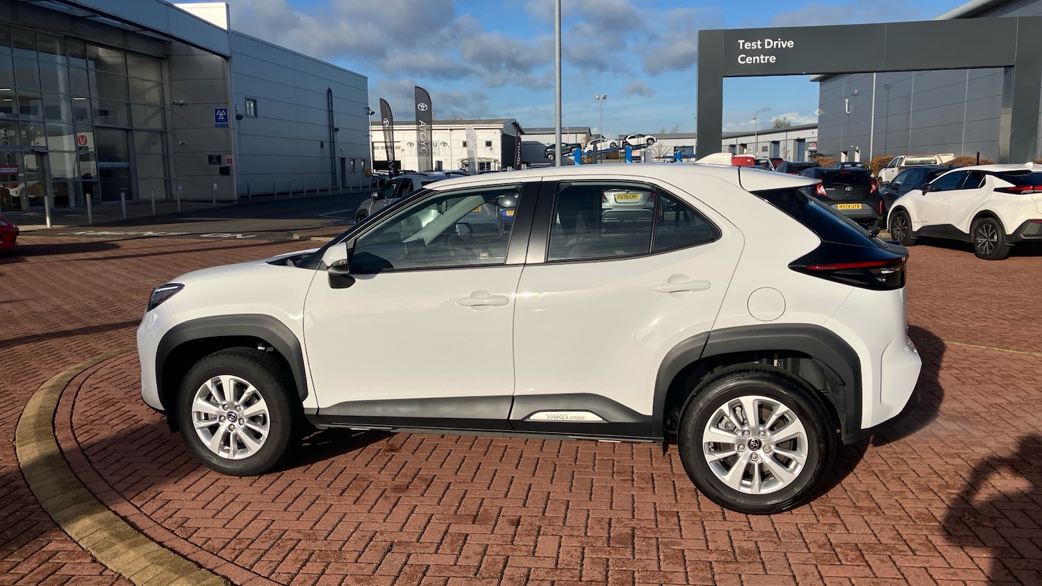 Used Toyota Yaris Cross 2024 for sale - 76605464: Photo 28