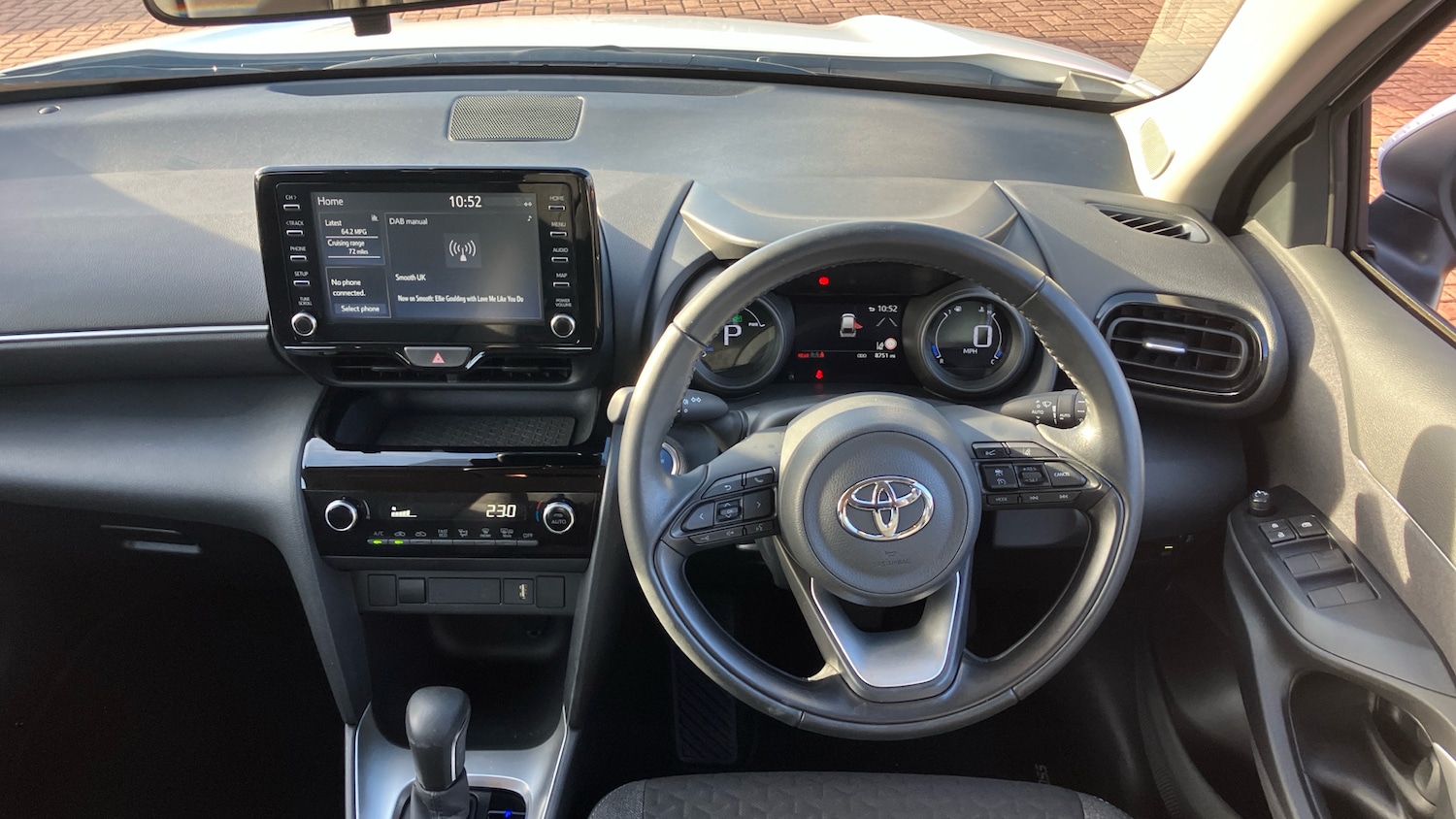 Used Toyota Yaris Cross 2024 for sale - 76605464: Photo 6
