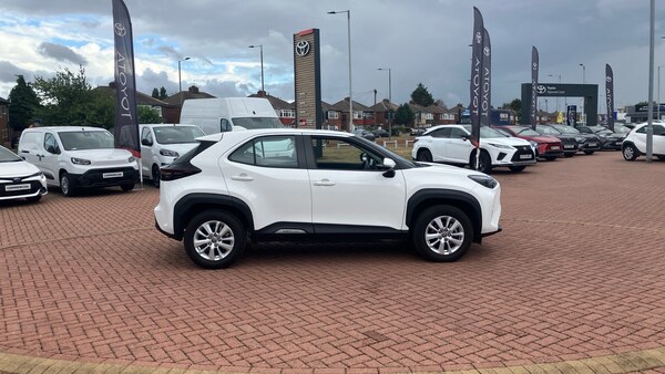Used Toyota Yaris Cross 2022 for sale - 75760647: Photo 16