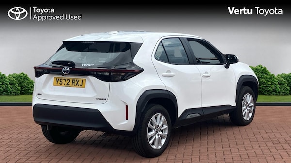 Used Toyota Yaris Cross 2022 for sale - 75760647: Photo 2