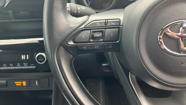 Used Toyota Yaris Cross 2022 for sale - 75760647: Photo 38