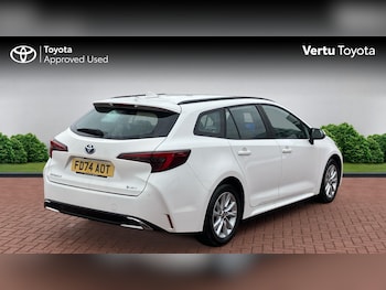 Used Toyota Corolla 2024 for sale - 76192973: Photo 2