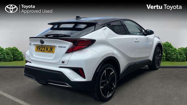 Used Toyota C-HR 2023 for sale - 76222167: Photo 2