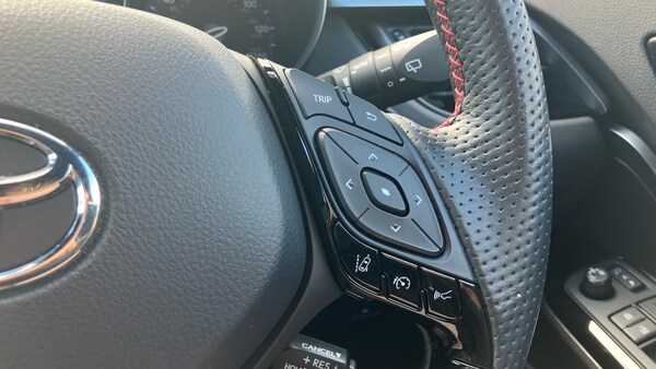 Used Toyota C-HR 2023 for sale - 76222167: Photo 40