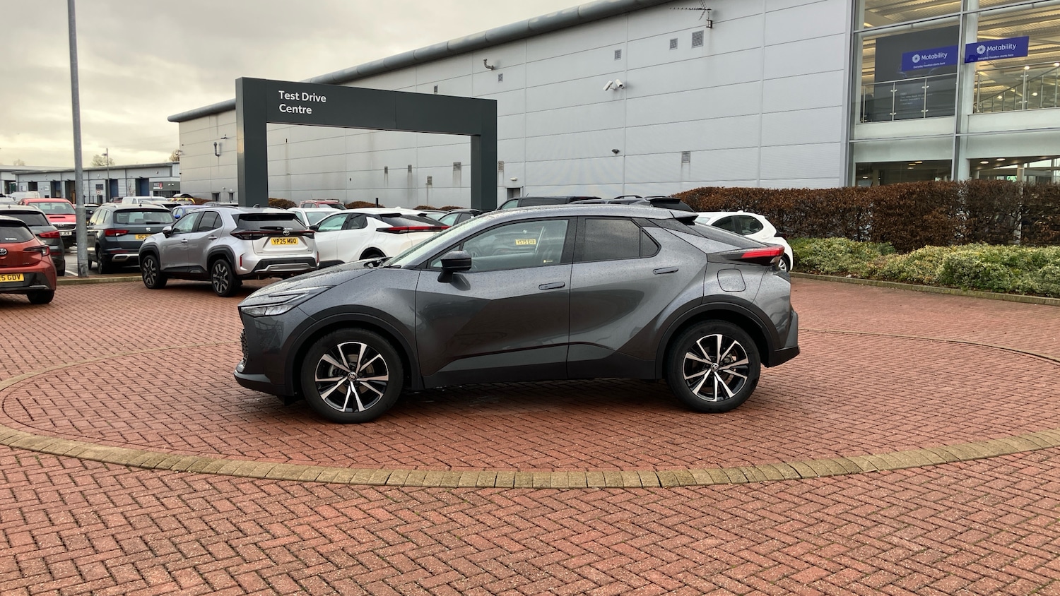 Used Toyota C-HR 2024 for sale - 76694156: Photo 28