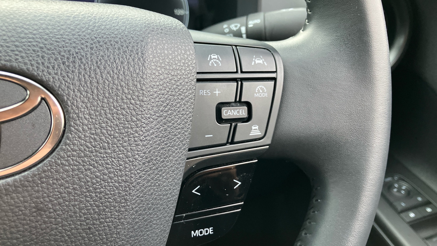 Used Toyota C-HR 2024 for sale - 76694156: Photo 41