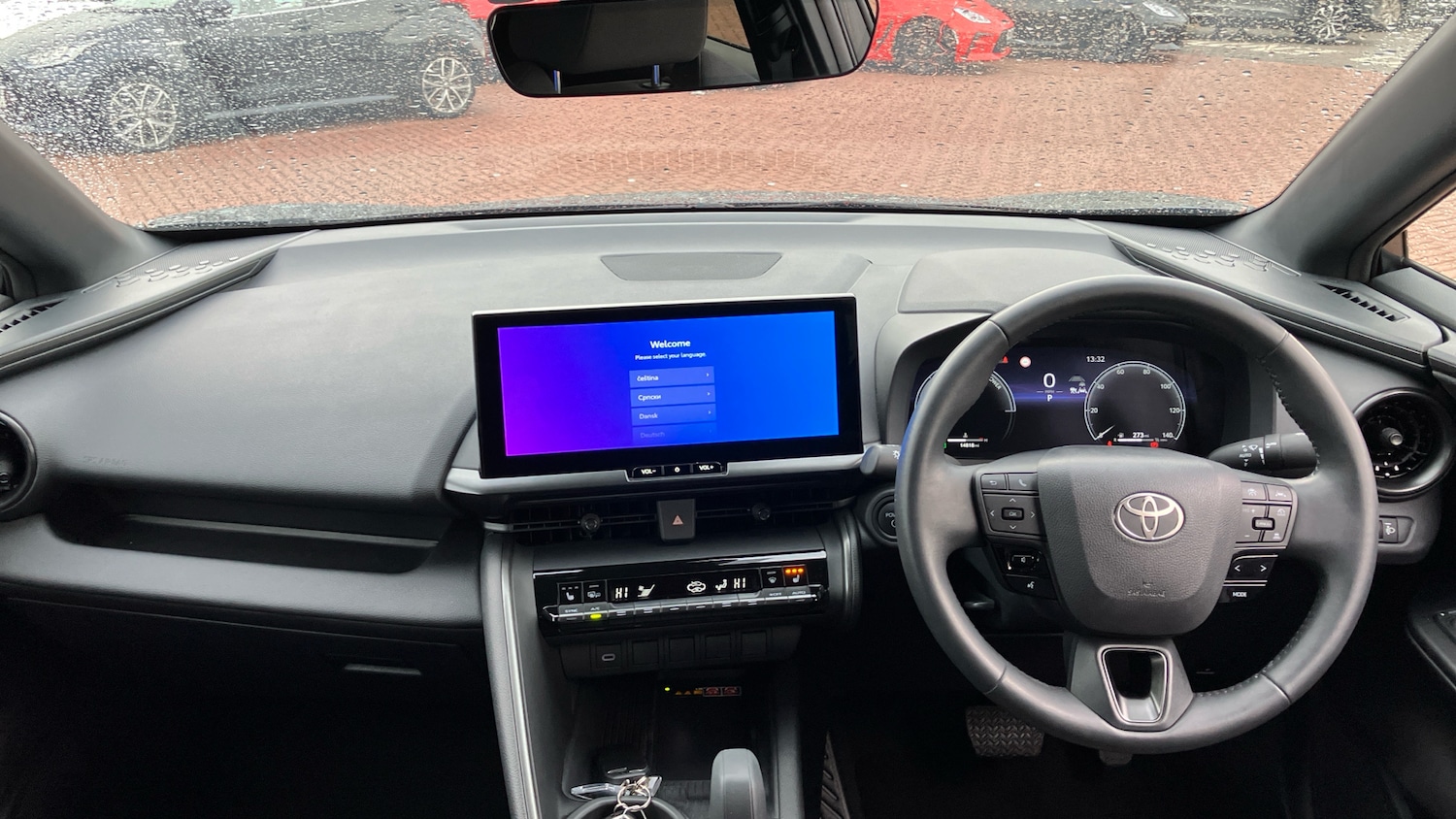 Used Toyota C-HR 2024 for sale - 76694156: Photo 5