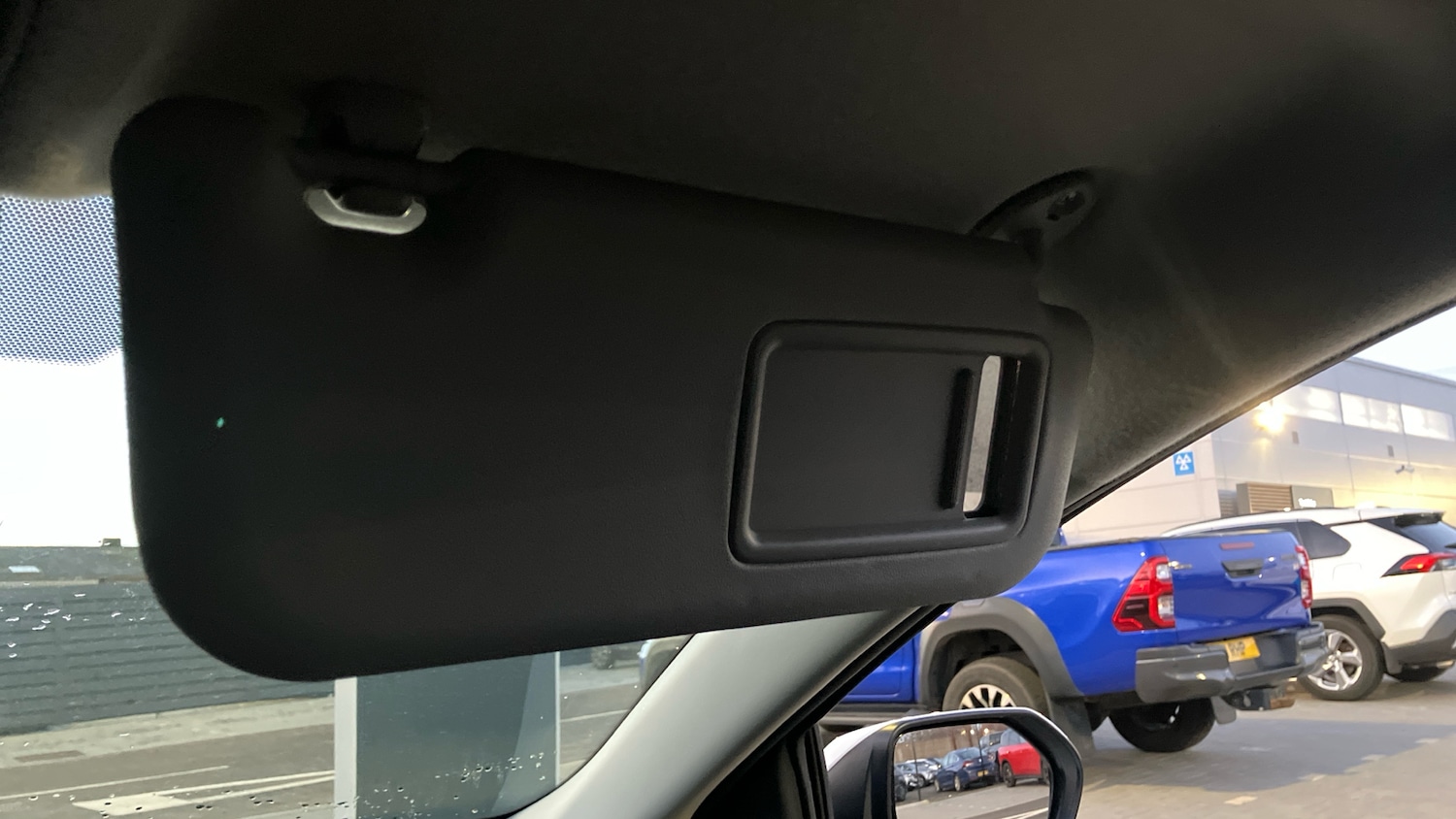 Used Toyota Yaris 2023 for sale - 77519739: Photo 41