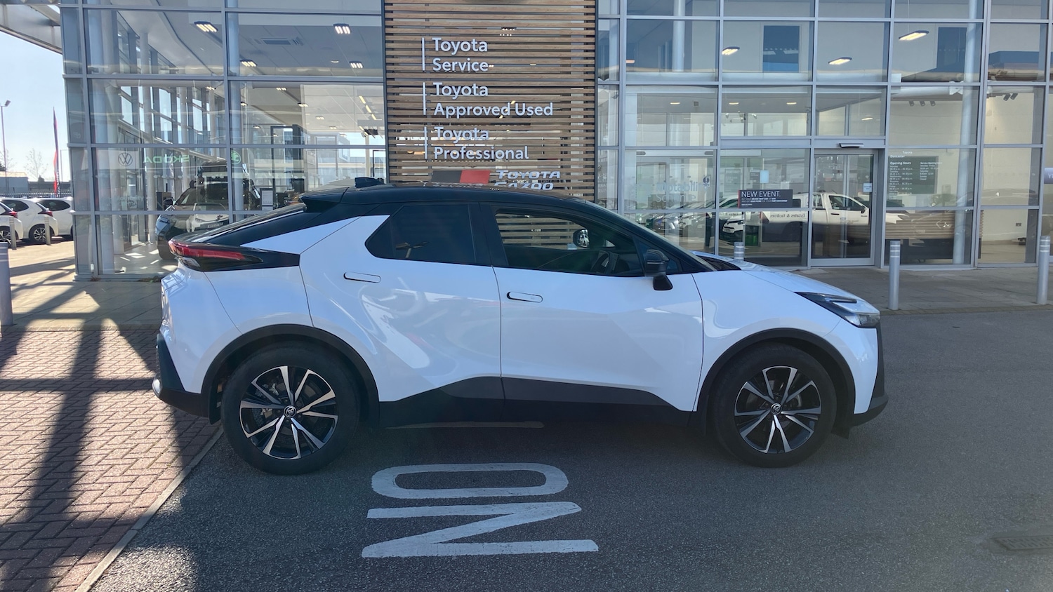 Used Toyota C-HR 2024 for sale - 77931538: Photo 16