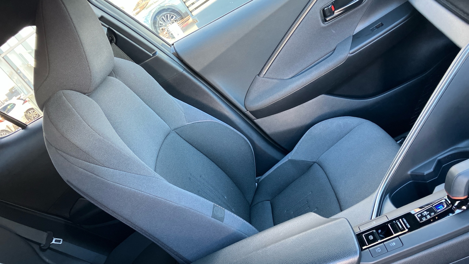 Used Toyota C-HR 2024 for sale - 77931538: Photo 39