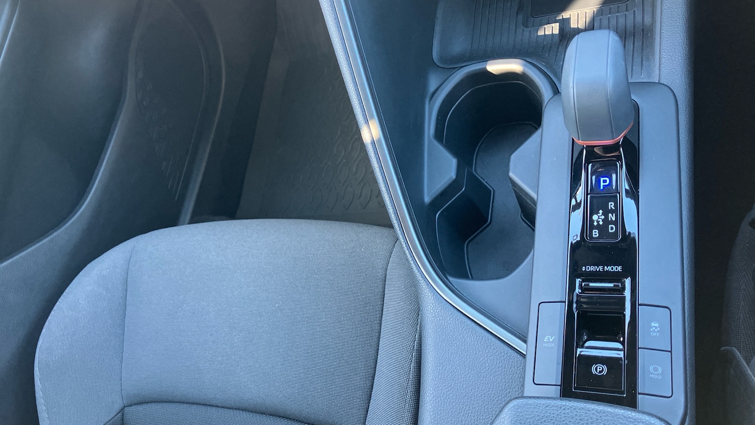 Used Toyota C-HR 2024 for sale - 77931538: Photo 47