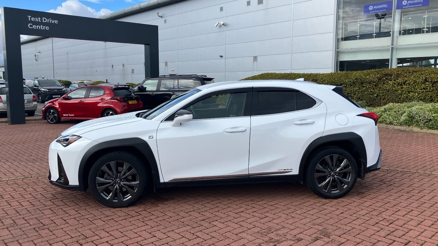 Used Lexus UX 2020 for sale - 76490402: Photo 17
