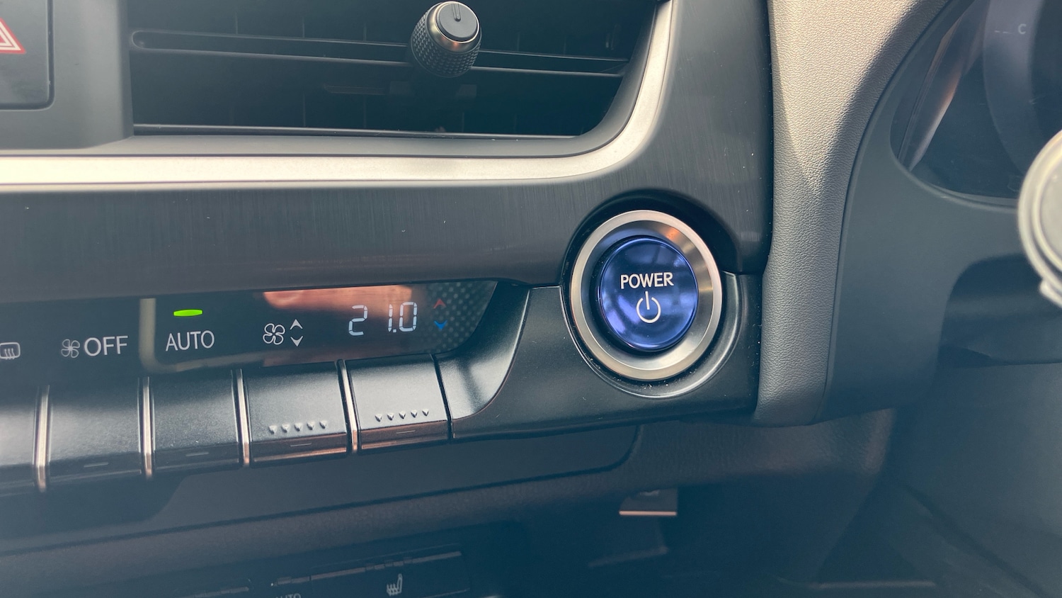 Used Lexus UX 2020 for sale - 76490402: Photo 40