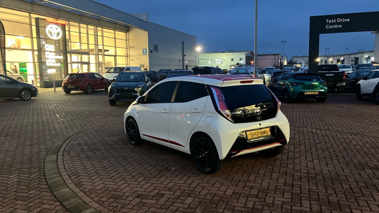 Used Toyota AYGO 2017 for sale - 77116424: Photo 31