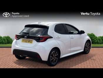 Used Toyota Yaris 2022 for sale - 74902501: Photo