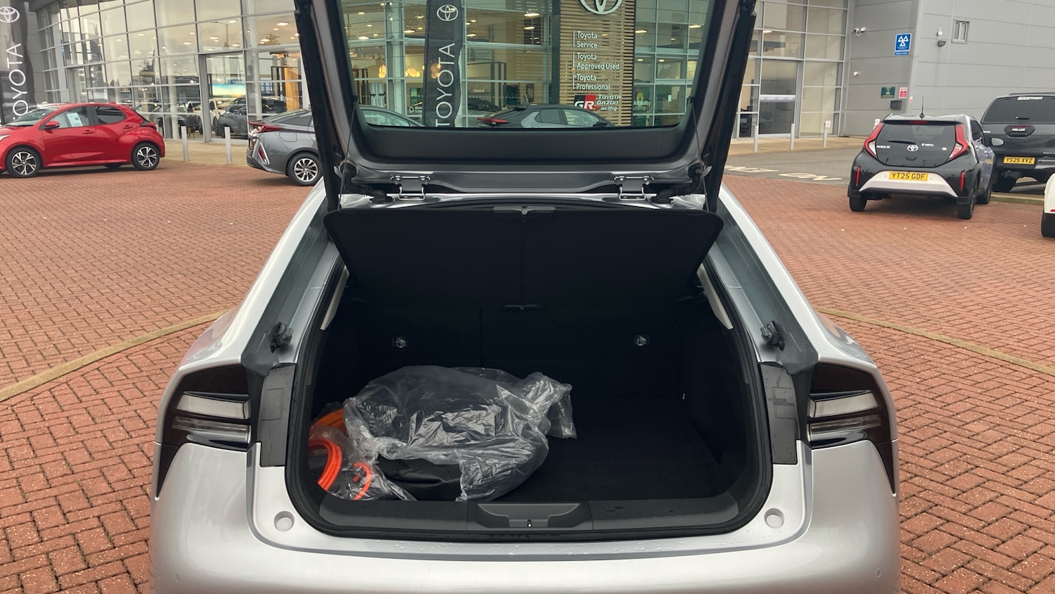 Used Toyota Prius 2024 for sale - 77807027: Photo 14