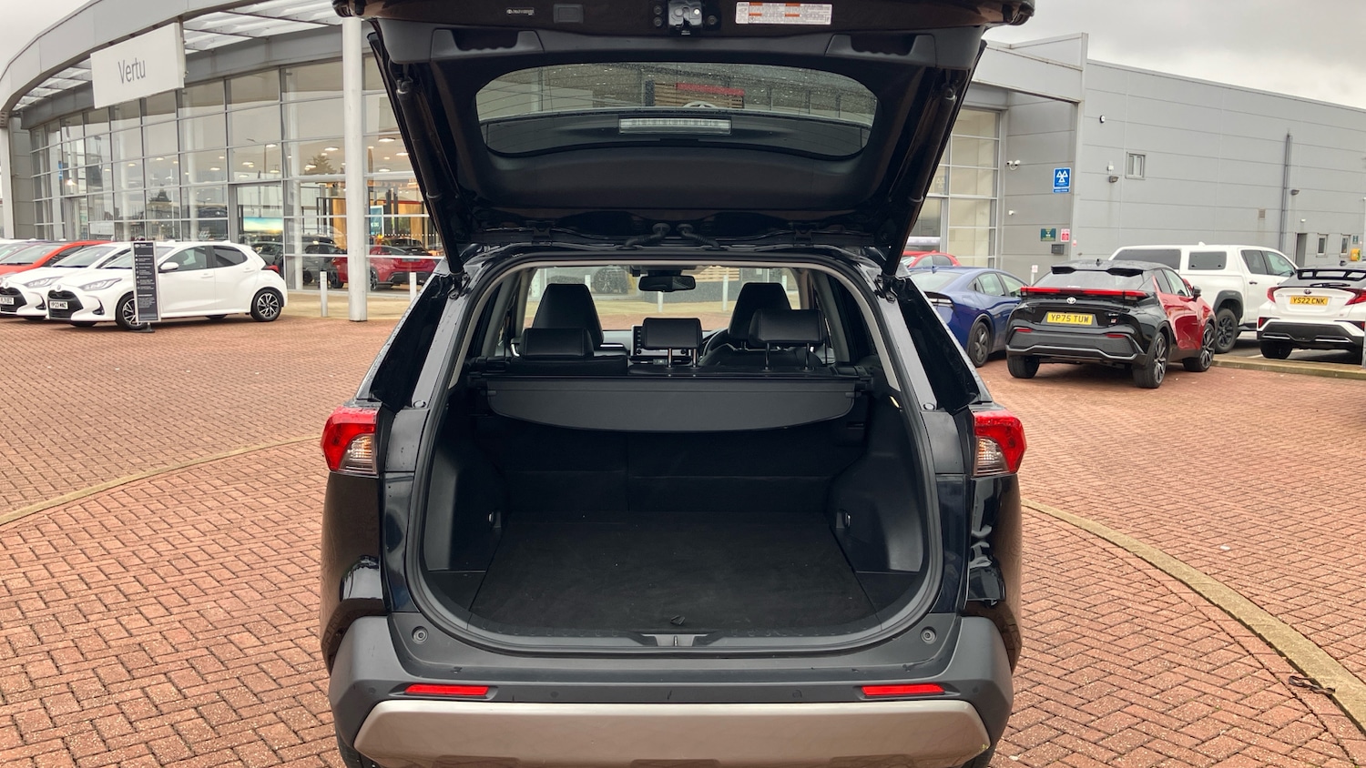 Used Toyota RAV4 2022 for sale - 77732998: Photo 14