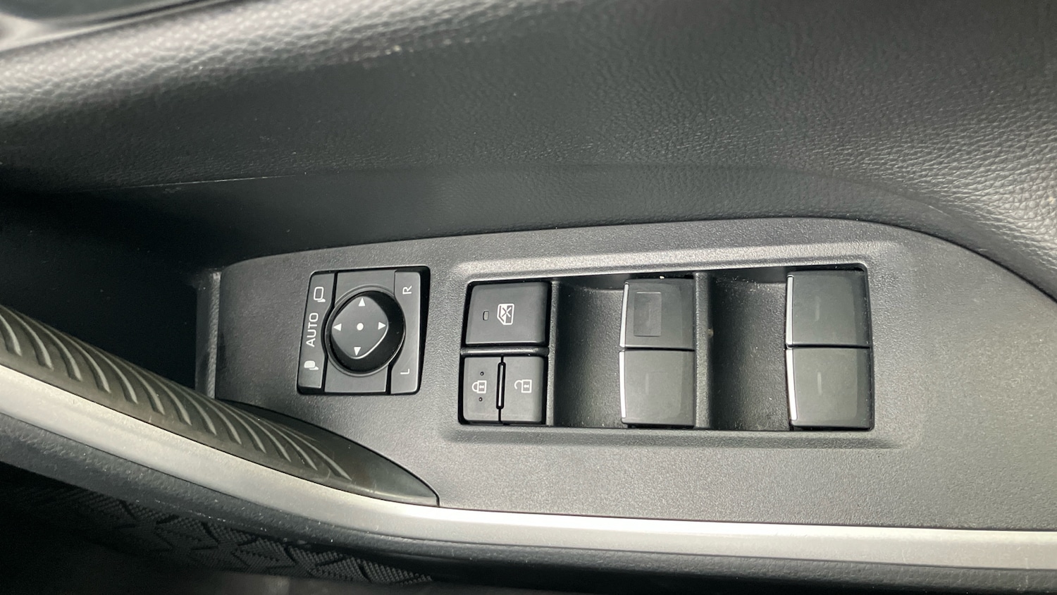 Used Toyota RAV4 2022 for sale - 77732998: Photo 36