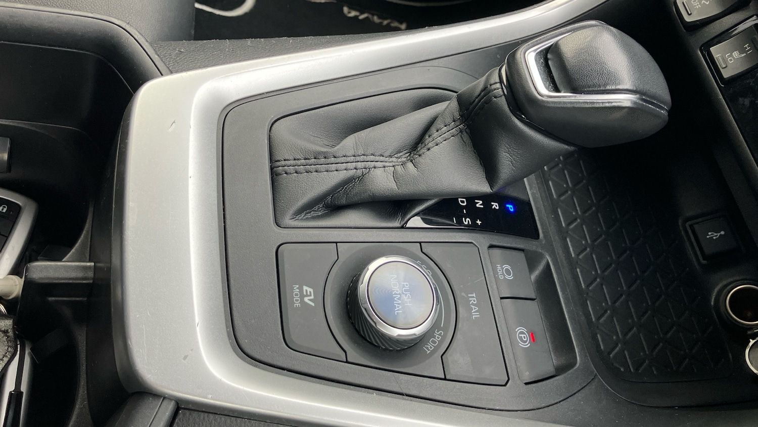 Used Toyota RAV4 2022 for sale - 77732998: Photo 37