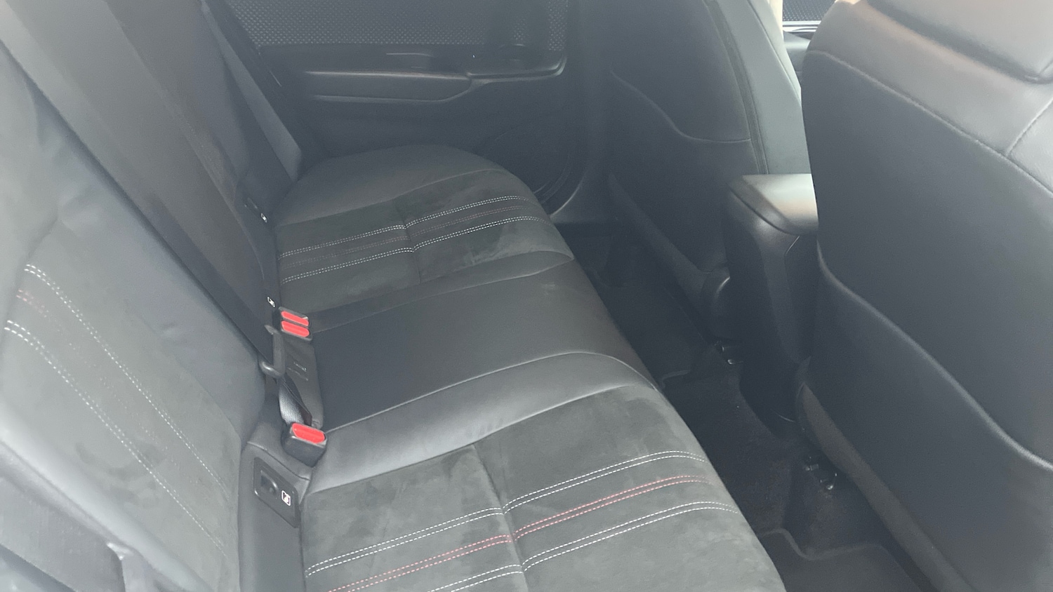 Used Toyota C-HR 2023 for sale - 77063813: Photo 12