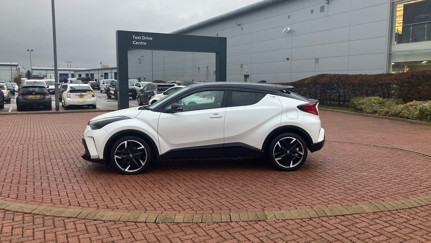 Used Toyota C-HR 2023 for sale - 77063813: Photo 17