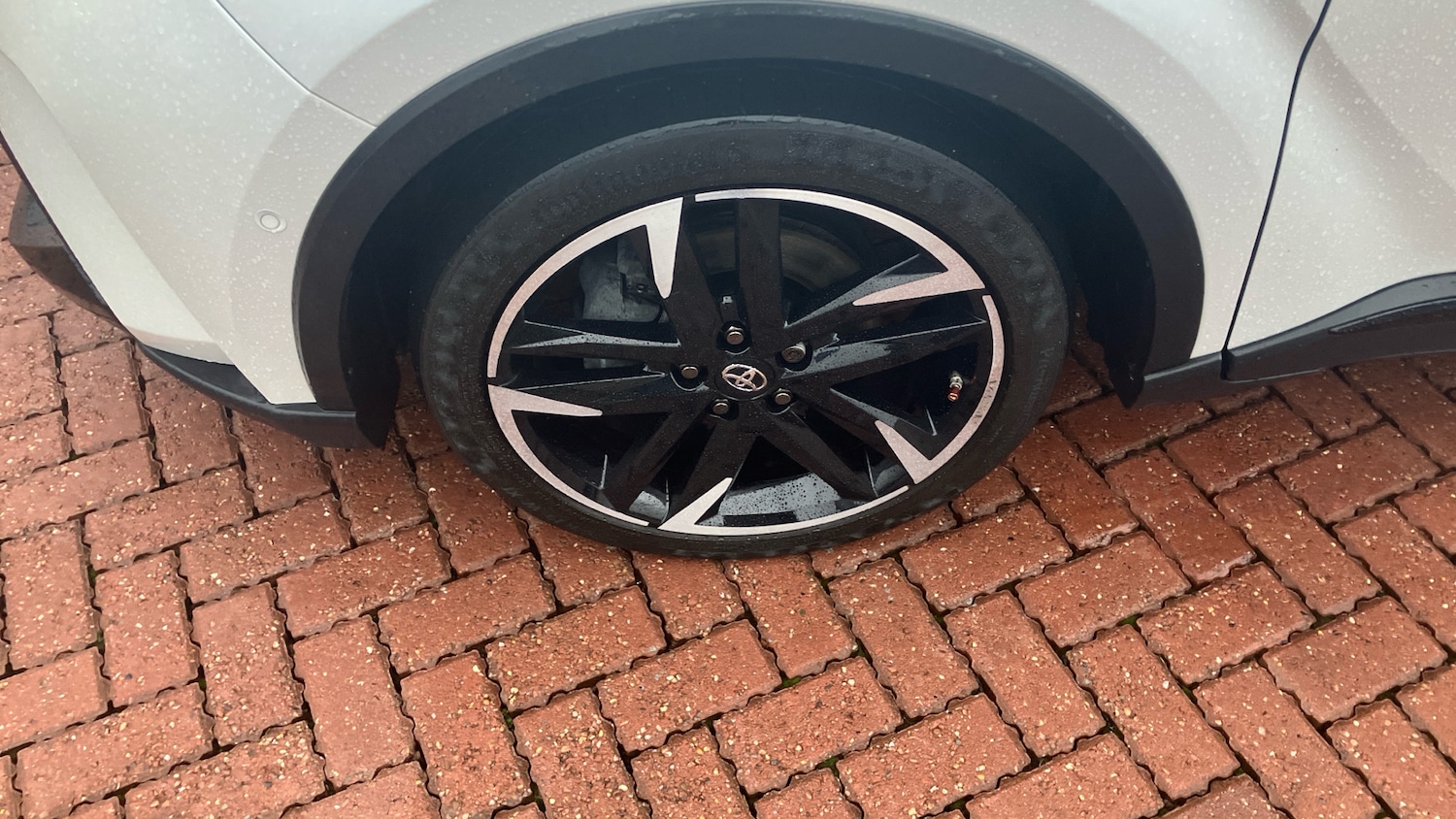 Used Toyota C-HR 2023 for sale - 77063813: Photo 30