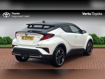 Used Toyota C-HR 2023 for sale - 77063813: Photo