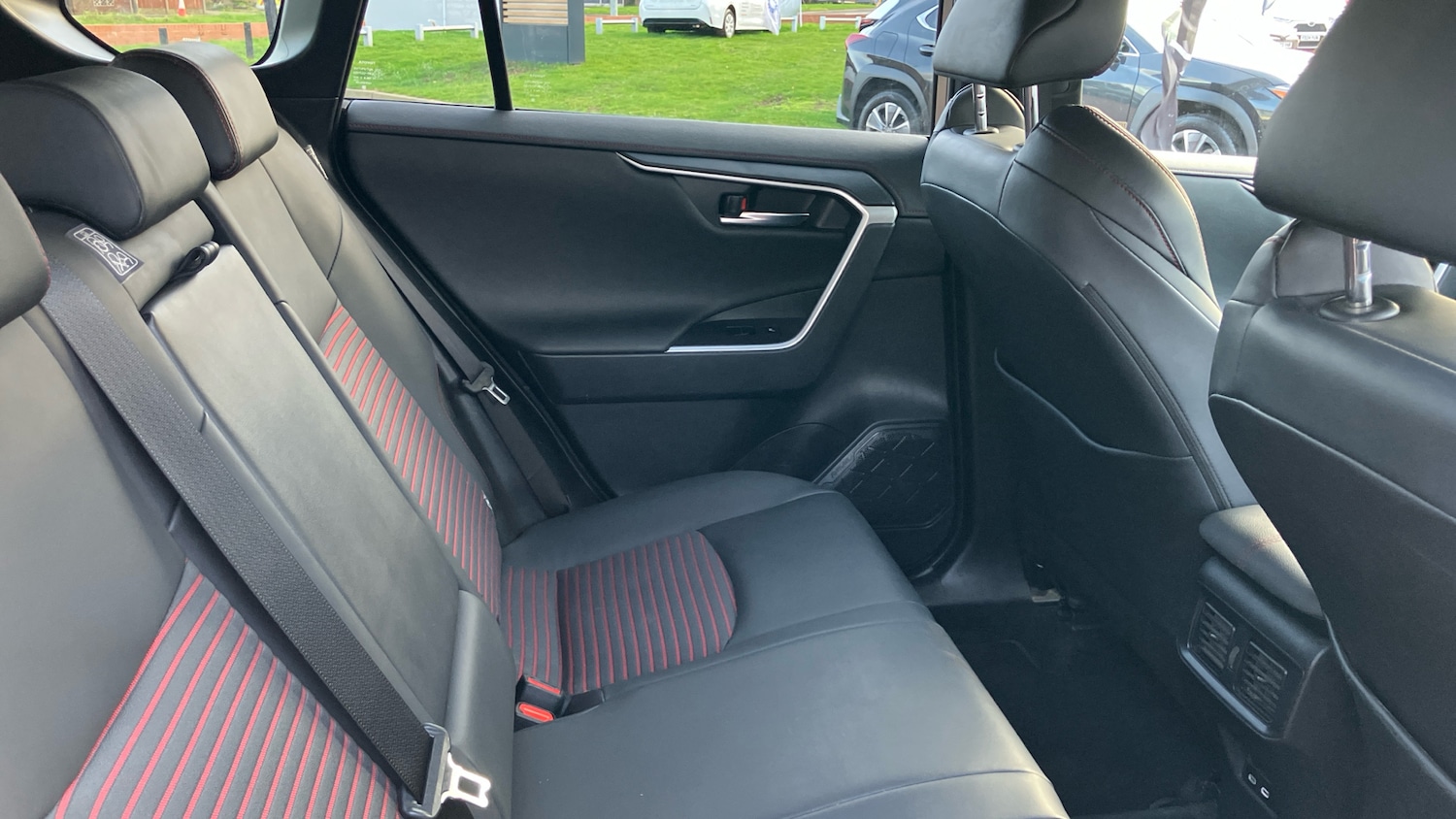 Used Toyota RAV4 2023 for sale - 77830392: Photo 12