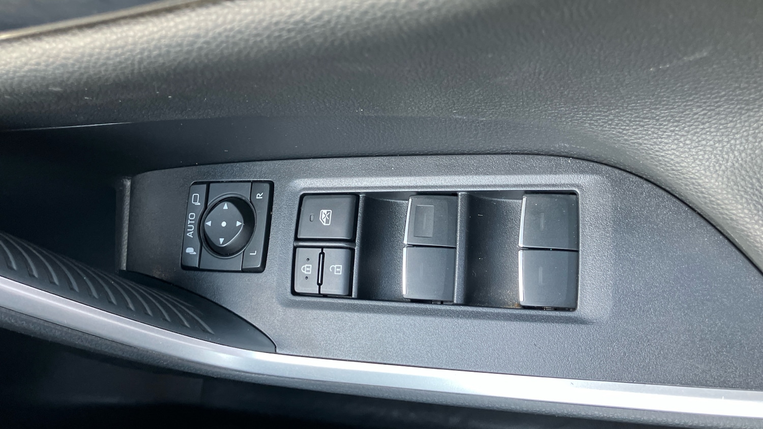 Used Toyota RAV4 2023 for sale - 77830392: Photo 38