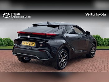 Used Toyota C-HR 2024 for sale - 78804860: Photo