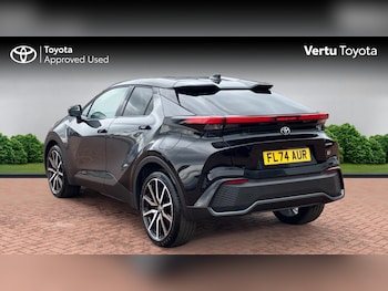 Used Toyota C-HR 2024 for sale - 78804860: Photo