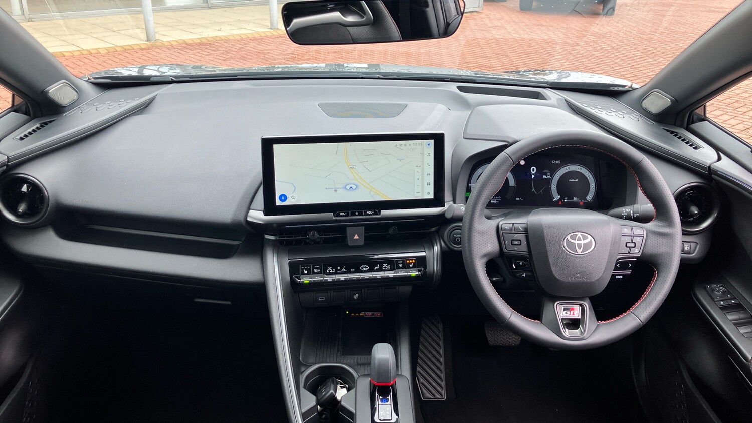 Used Toyota C-HR 2024 for sale - 76273566: Photo 5