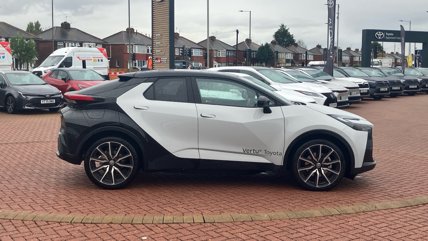 Used Toyota C-HR 2025 for sale - 76332709: Photo 16