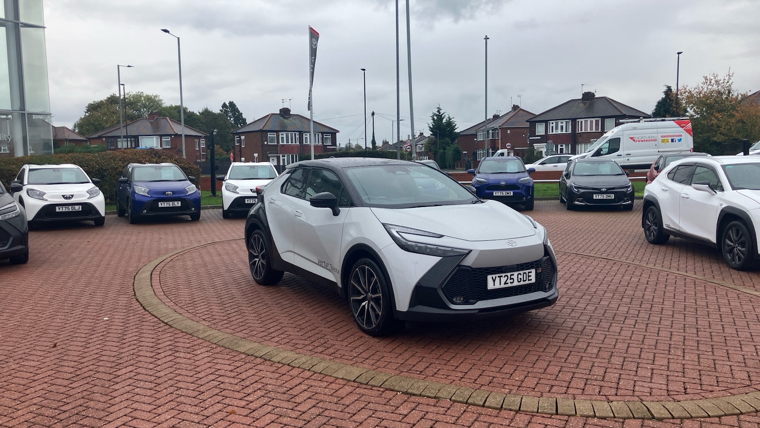 Used Toyota C-HR 2025 for sale - 76332709: Photo 32