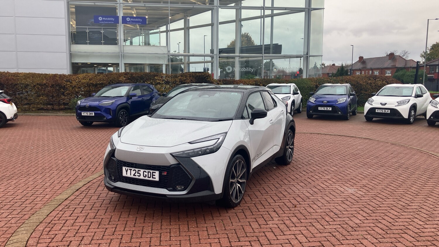 Used Toyota C-HR 2025 for sale - 76332709: Photo 33