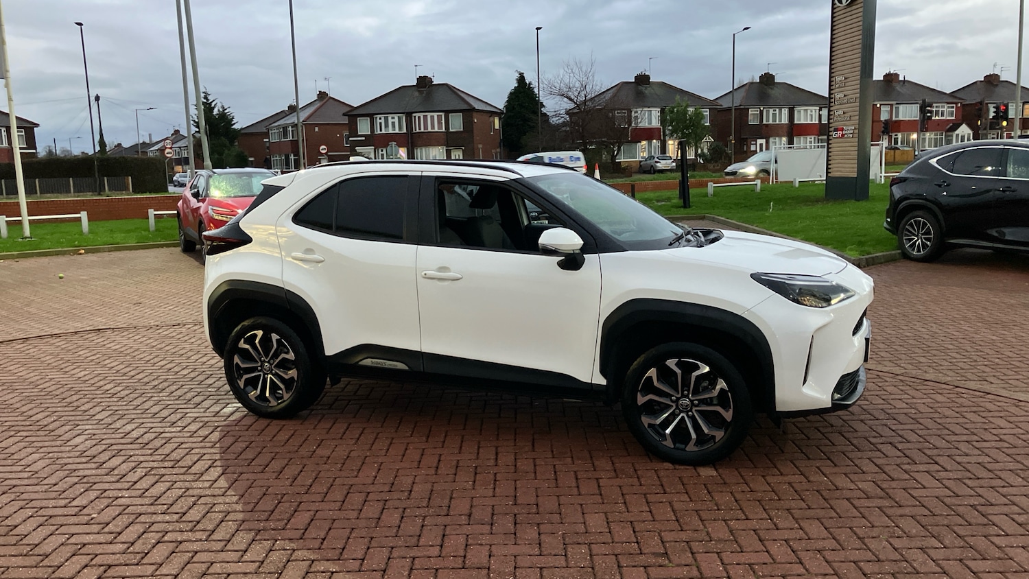 Used Toyota Yaris Cross 2023 for sale - 76640799: Photo 29