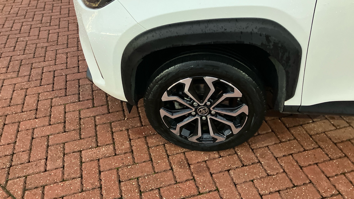 Used Toyota Yaris Cross 2023 for sale - 76640799: Photo 33